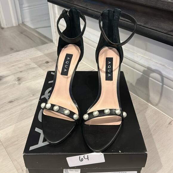 Aqua Shoes - Aqua NWT Deluxe Nappa Black Pearl Ankle Strap Sandal.